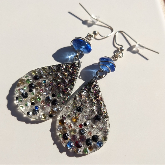 Lightweight Druzy Teardrop Earring Handmade Resin Sparkly Gem Wire Wrapped Blue - Picture 4 of 9